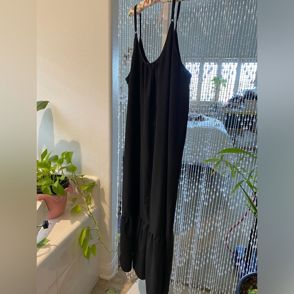 CASUAL VACATION READY SUMMER DRESS - Picture 1 of 5